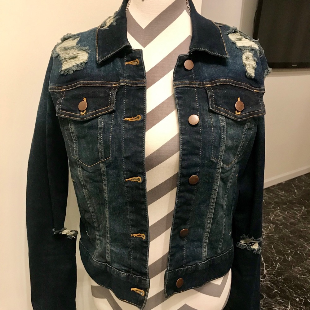 Women’s Distressed Denim Jacket-Dark wash Size: L